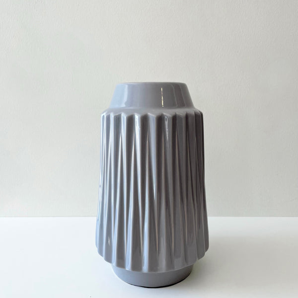 geo ridge vase