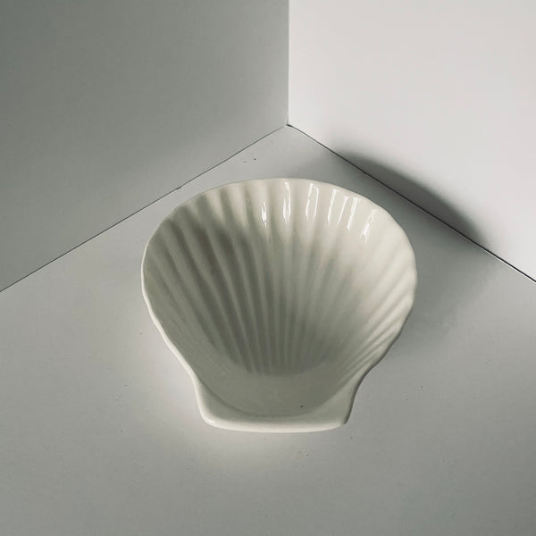 sea shell trinket holder