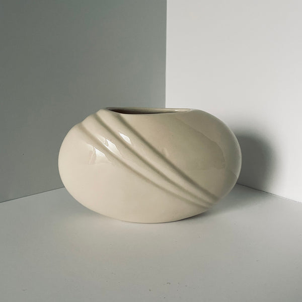 oval deco vase