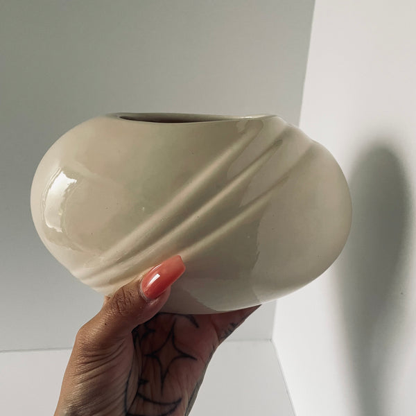 oval deco vase