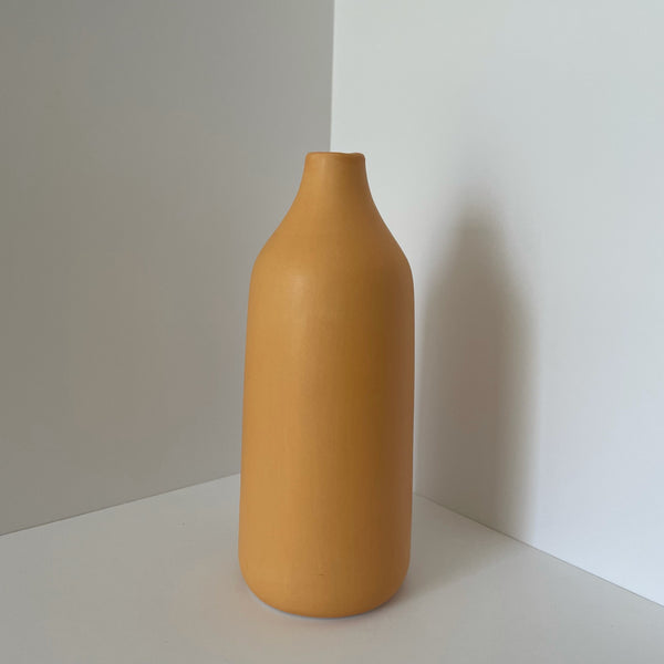 amarillo vase